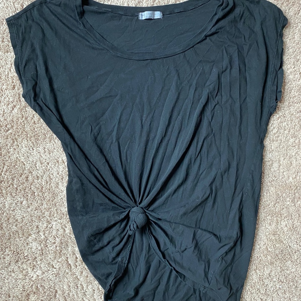Black Tee
